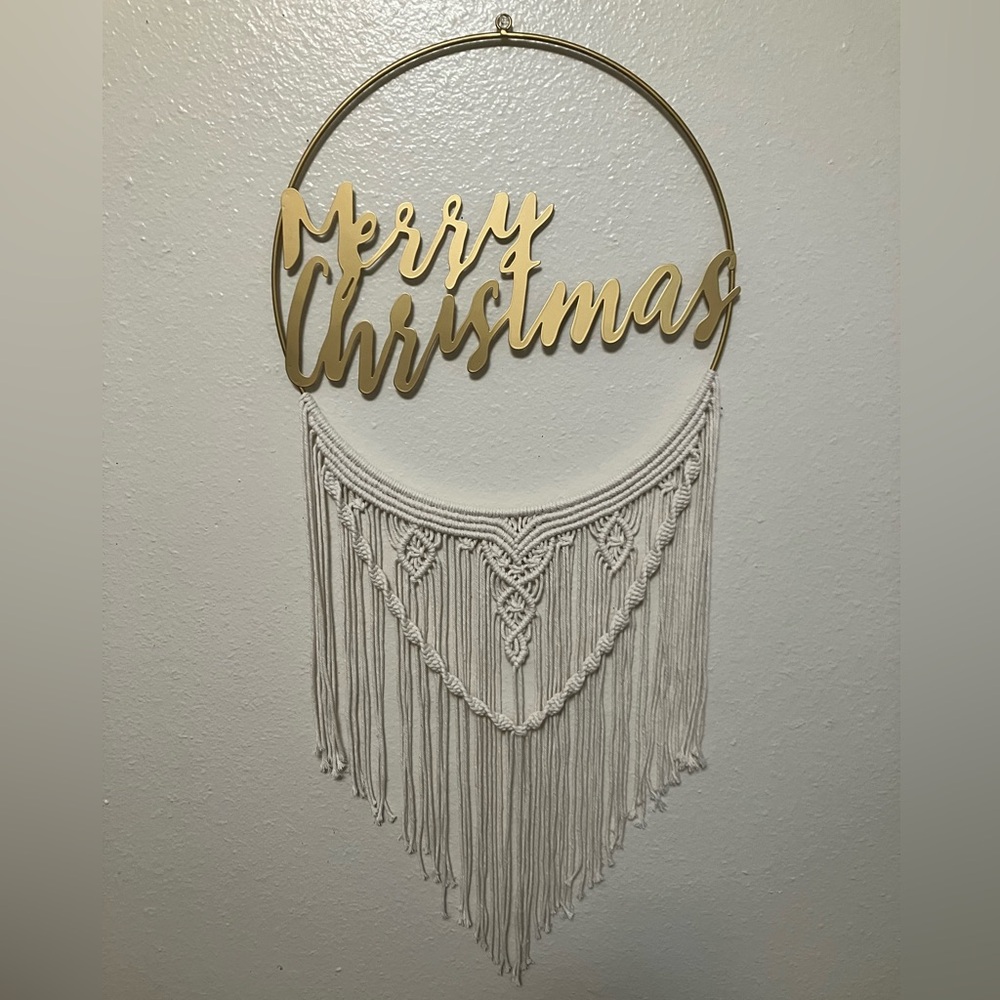 Macrame Merry Christmas wreath